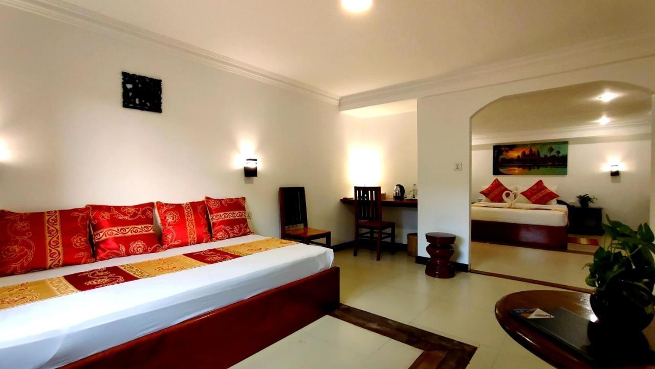 La Villa Du Bonheur Siem Reap Exterior photo