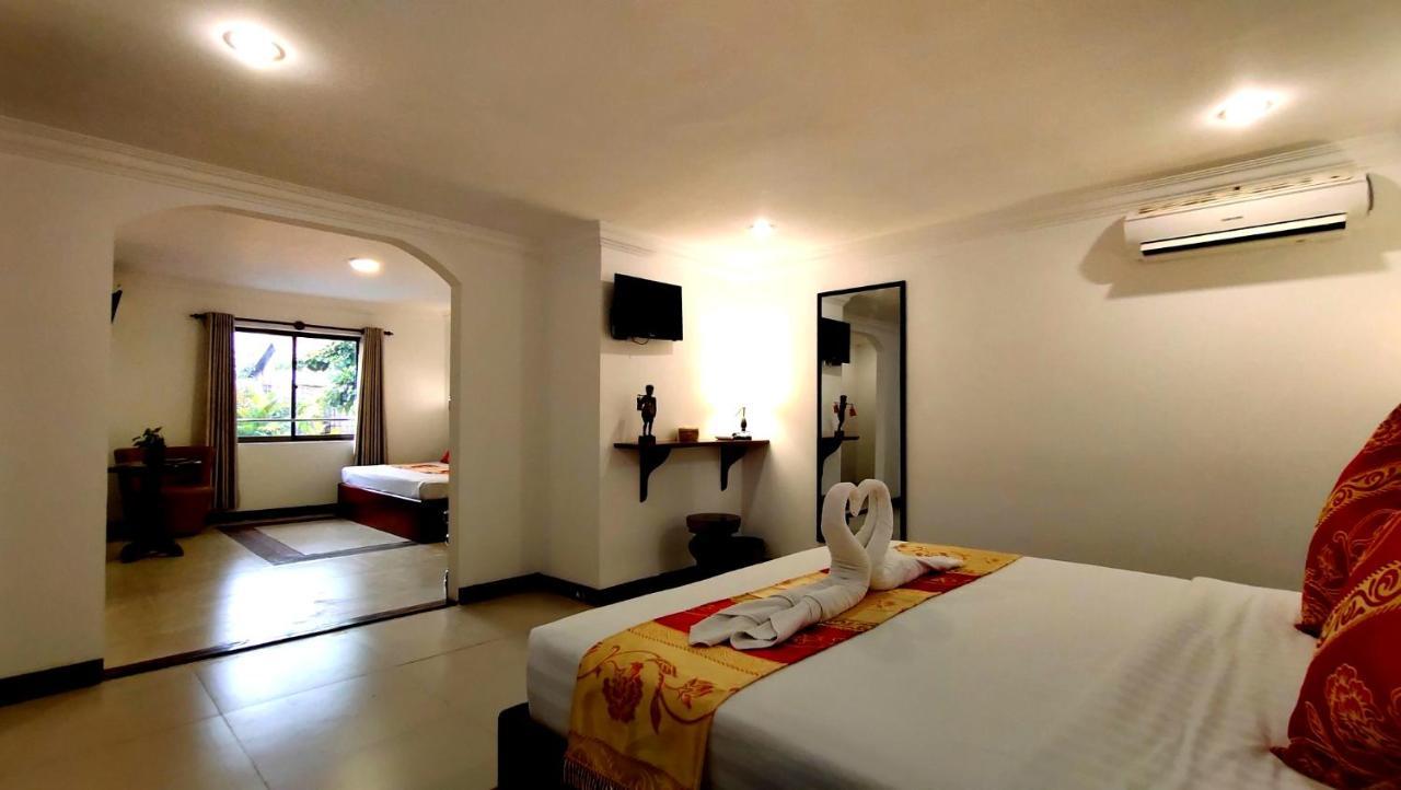 La Villa Du Bonheur Siem Reap Exterior photo