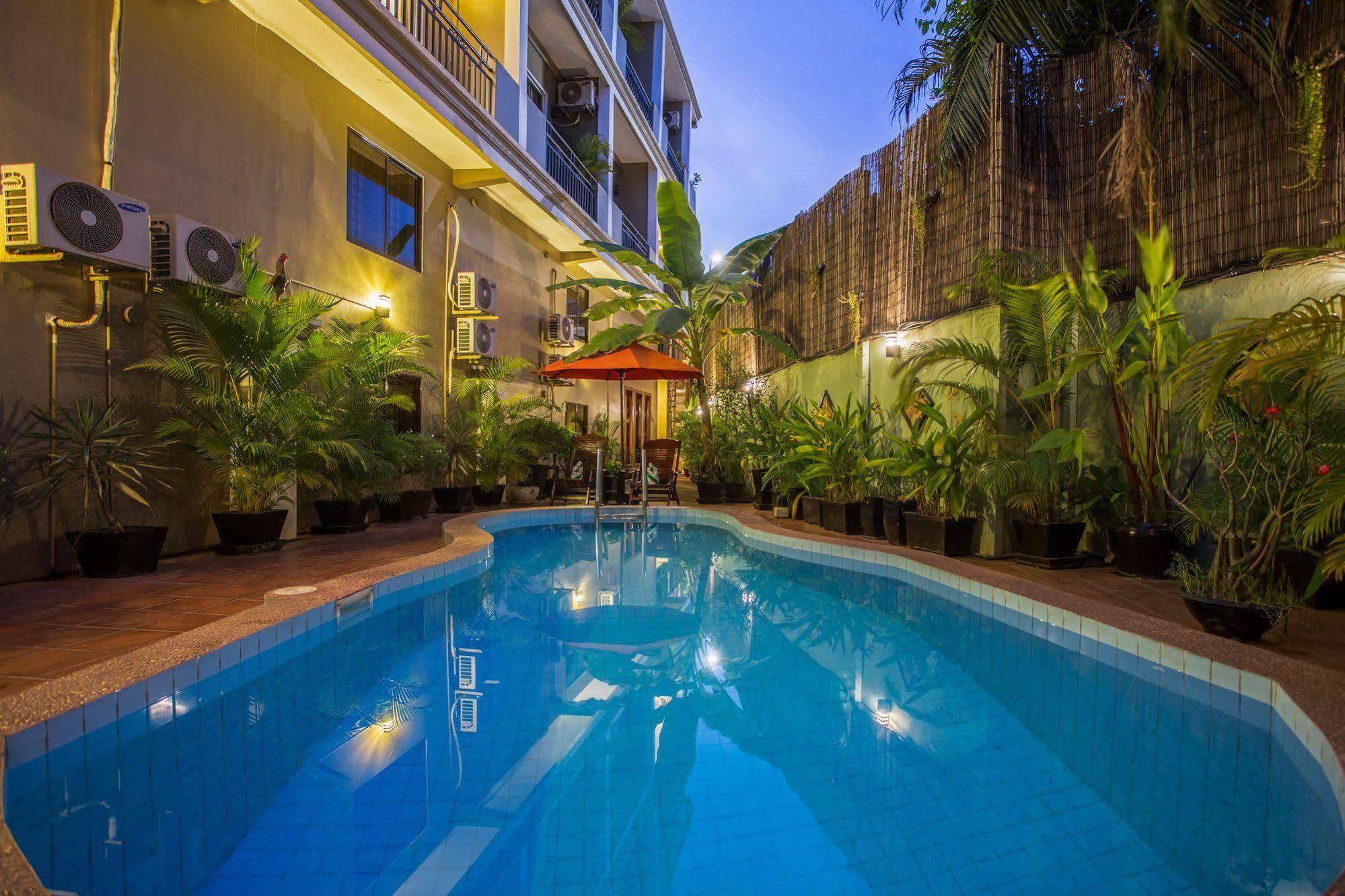La Villa Du Bonheur Siem Reap Exterior photo